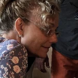 Meet your Posher, Laurie